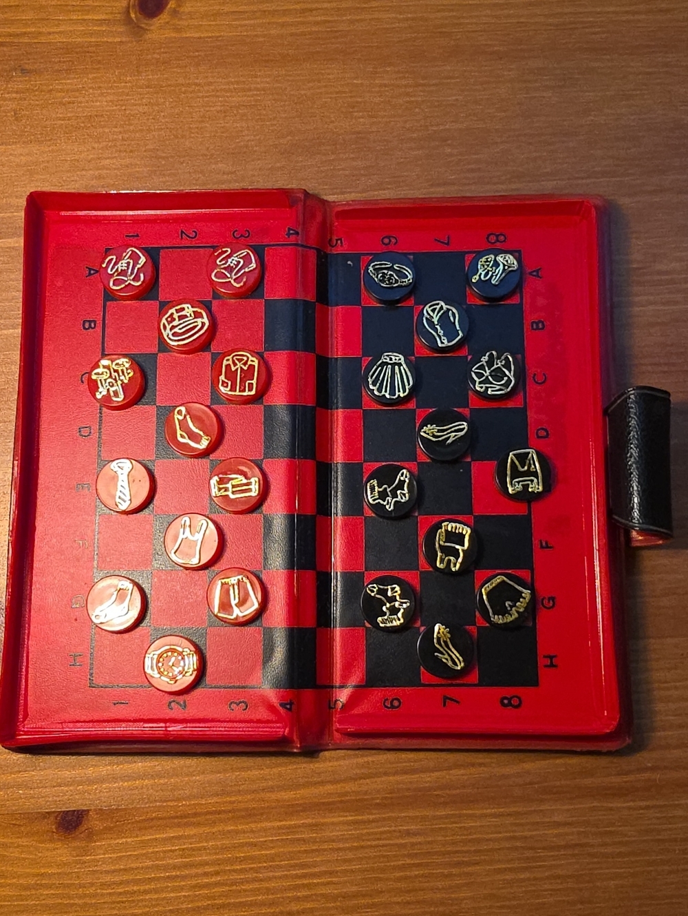 1960's Adult Travel Magnetic 'Strip' Checkers Game